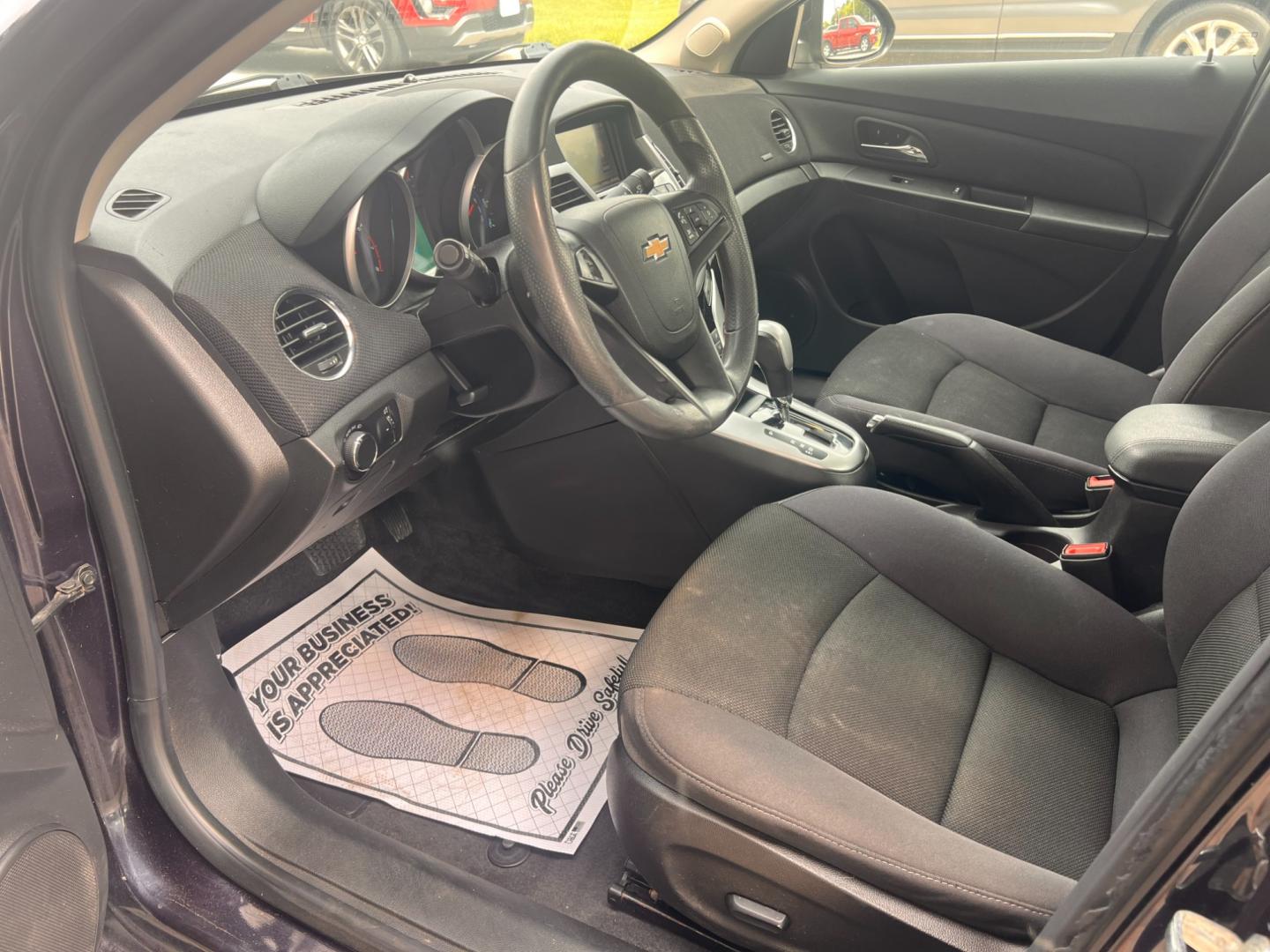 2015 Blue Ray Metallic Chevrolet Cruze SEDAN 4-DR (1G1PC5SB0F7) with an 1.4L L4 DOHC 16V TURBO engine, 6-Speed Automatic transmission, located at 1633 W Kimberly, Davenport, IA, 52806, (563) 323-5341, 41.559456, -90.598732 - Photo#6